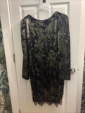 🩷 Black & Green Sequin Long-Sleeve Party Dress